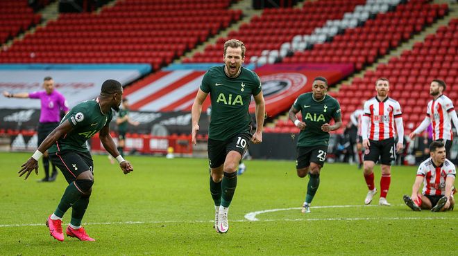 11助攻0失误！詹姆斯本赛季第二次助攻上双且失误不超1次（詹姆斯11助攻零失误，本季第二次助攻上双且失误不超过1次）