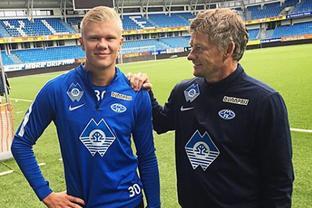 皇马0-2负塞尔塔！五大名帅候选浮出水面，齐达内领衔谁将接替阿隆索？（塞尔塔2-0掀翻皇马！帅位五大候选浮现，齐达内领跑谁来接班阿隆索？）