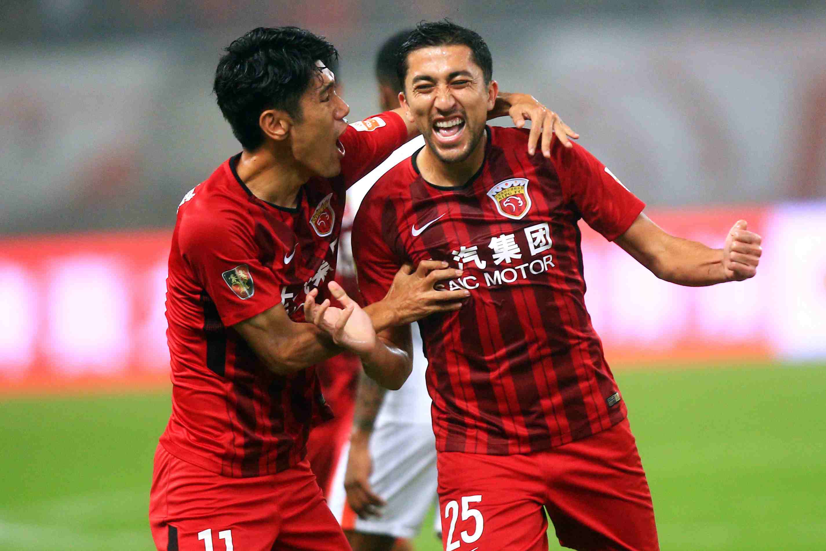 每体：已有323名巴萨会员转卖门票给法鹰球迷，这些票将作废（每体：查出323位巴萨会员向法鹰球迷转售球票，涉事门票将被取消）