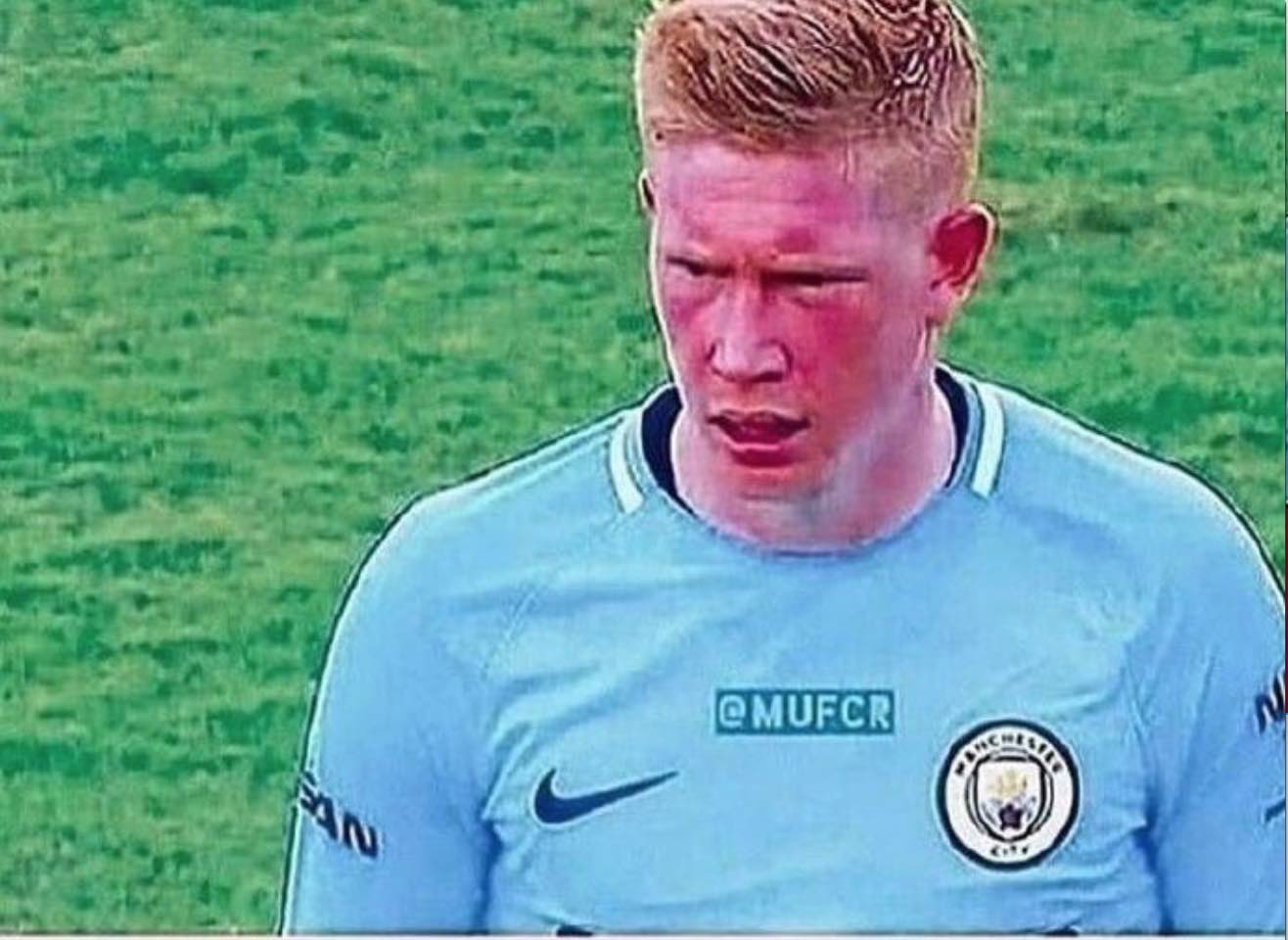 伯爵宫梦碎？切尔西站在球场抉择的十字路口（伯爵宫梦想搁浅？切尔西抵达球场取舍的分岔口）