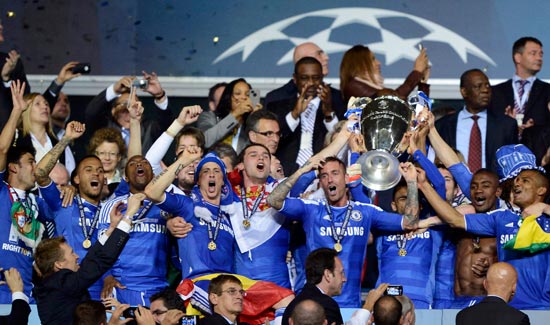 博主：此前确定不再续约的古加将于明日凌晨携家人返回葡萄牙（据博主消息，已确定不续约的古加将于明日凌晨与家人启程回葡萄牙）