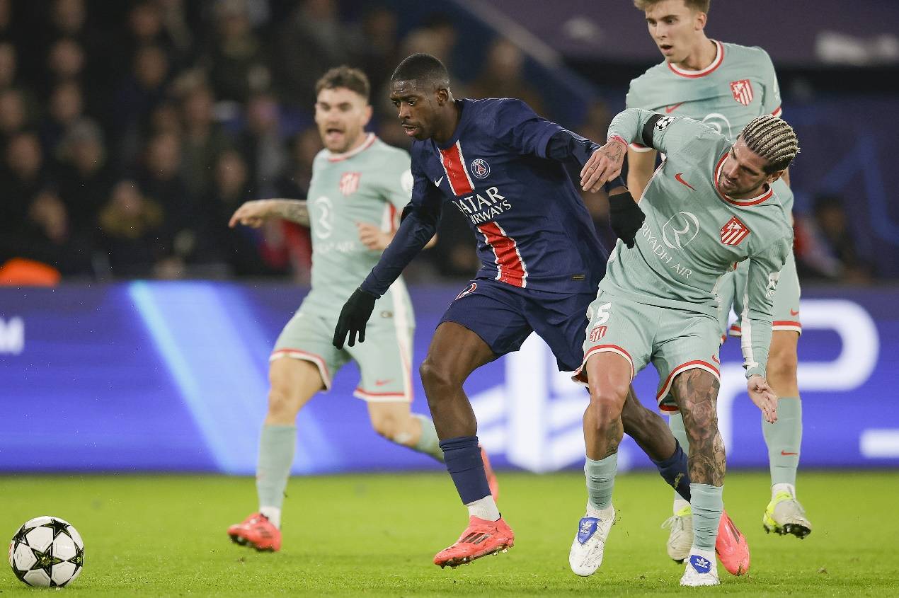 哈维·阿隆索：十二月的考验与超级杯的期待（哈维·阿隆索：迎战十二月考验，剑指超级杯）