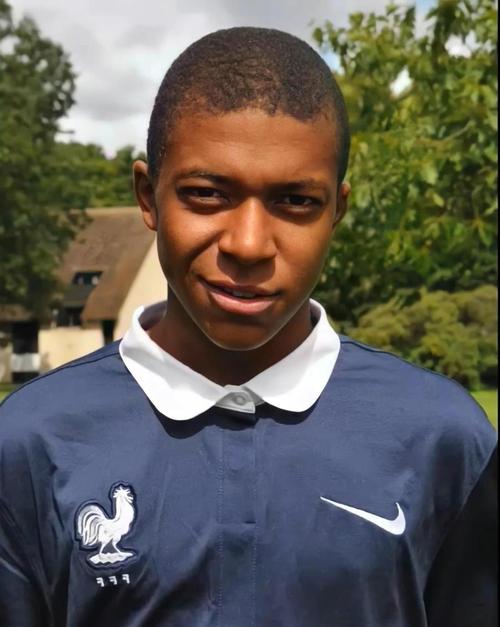 马特乌斯：乌尔比希有望接班诺伊尔；努贝尔在英超有市场（马特乌斯：乌尔比希被看好接替诺伊尔，努贝尔或获英超青睐）