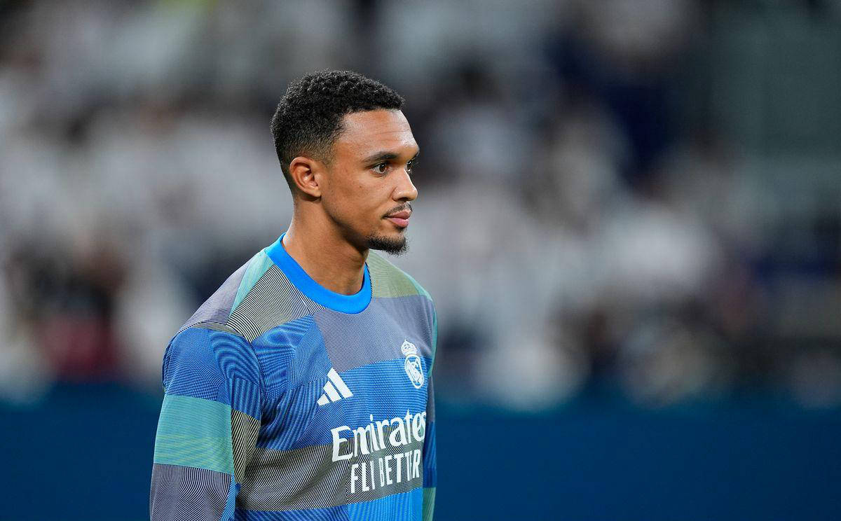 经济观察报：有关方面对国足洋帅年薪心理标准只有150万美元（经济观察报：相关方面对国足外籍主帅年薪预期仅150万美元）