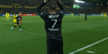 佩杜拉：罗马中场佩莱格里尼训练中受伤，队医担心他长期缺阵（佩杜拉：佩莱格里尼训练中受伤，罗马队医担忧其恐长期缺阵）